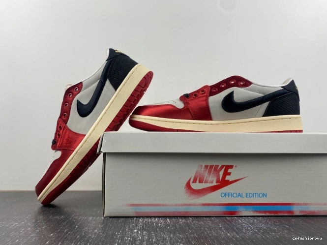 OG Air Trophy Low x Jordan Room Away 1 FN0432-100 0731